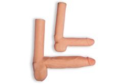 Poupée féminine/transgenre avec accessoire pénien