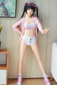 Akia - Bambola giapponese in silicone da 140 cm (4,5 piedi) con graziose trecce - immagine 3
