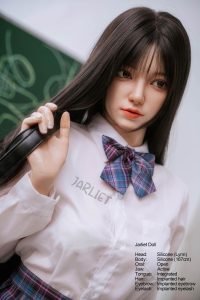 Lynn - Poupée sexuelle asiatique mince en silicone intégral de 167 cm (5,4 ft) avec des cheveux noirs de jais