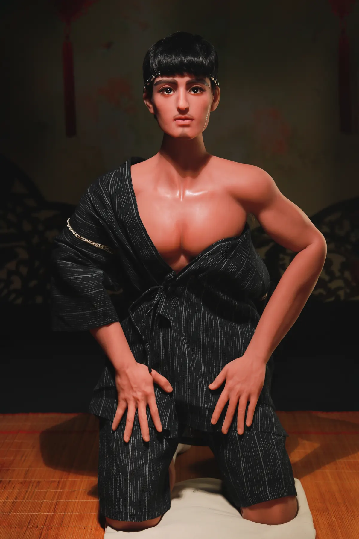 Gaspard Ravel – Poupée homme sur mesure 165 cm en TPE, teint bronzé, tête 210 1