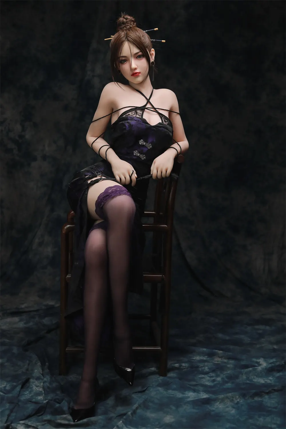 Foto del modello: Célanire Nérac - Bambola personalizzata 170 cm in silicone integrale, testa 032 Foto del modello: Célanire Nérac - Bambola personalizzata 170 cm in silicone integrale, testa 032