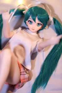 J60 Miku Cinnamon mini doll view 11