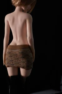 J60 Miyabi Cinnamon mini doll view 16